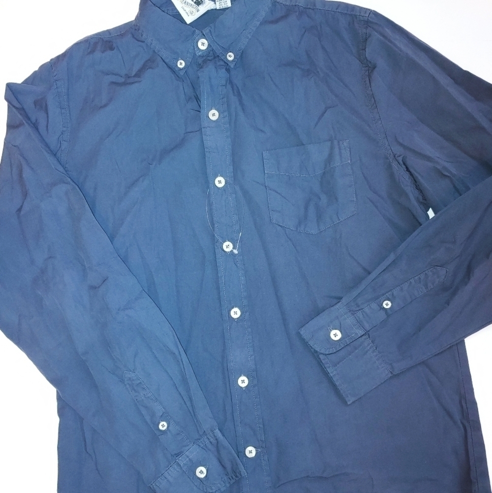NWOT Kennington Button Shirt L/M